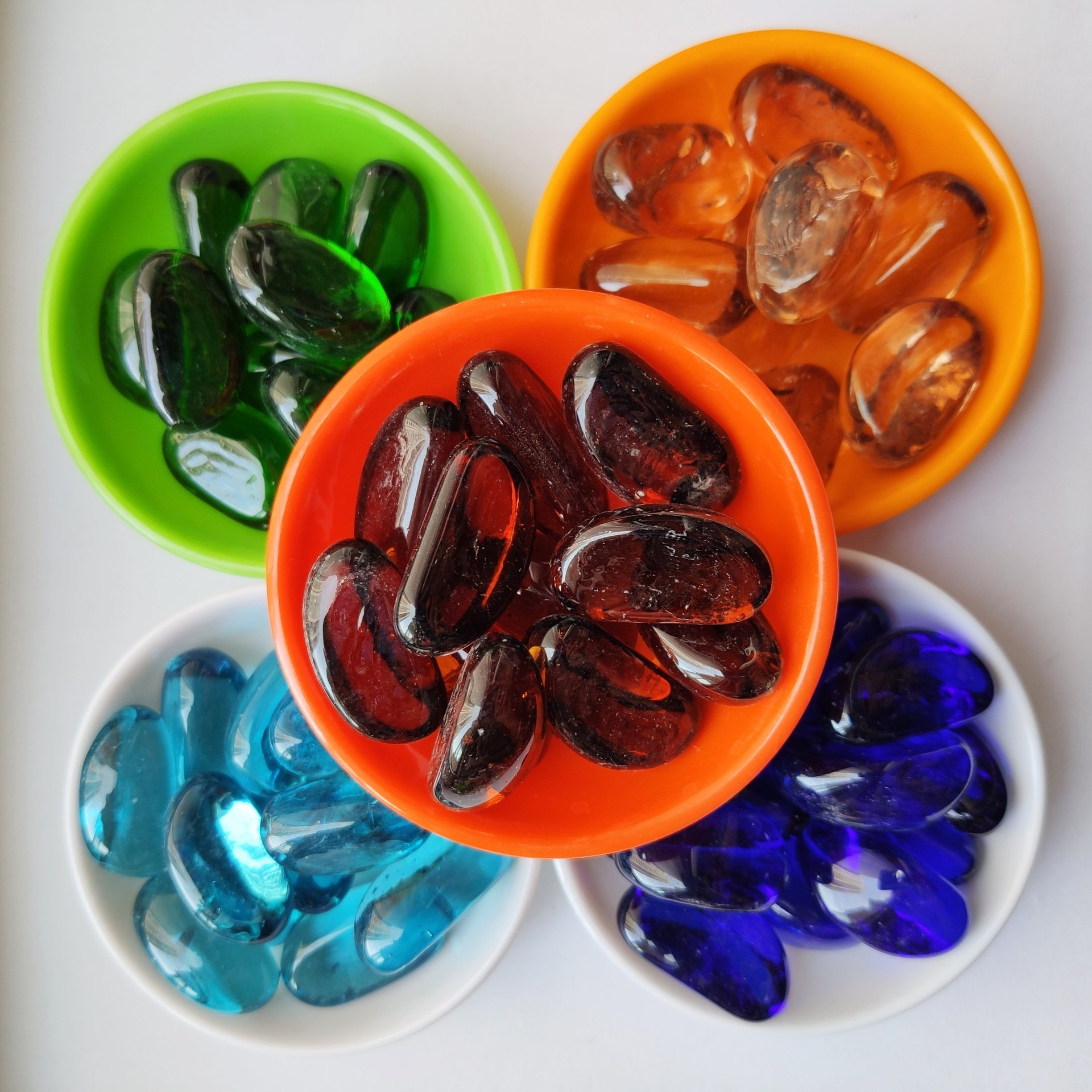 供应玻璃腰果 彩色腰果 水族腰果 装饰腰果