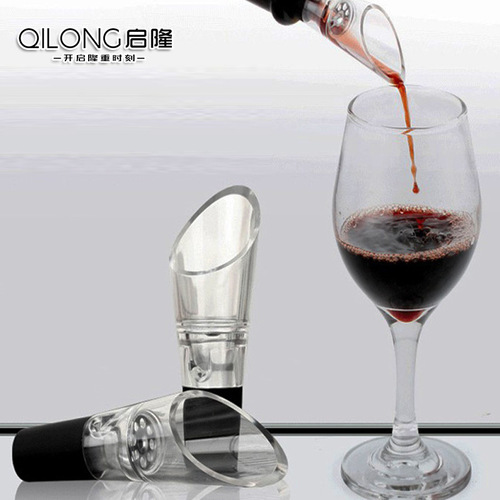 Red wine quick decanter for home use, convenient and lightweight acrylic wine pourer, multi-functional wine starter wholesale