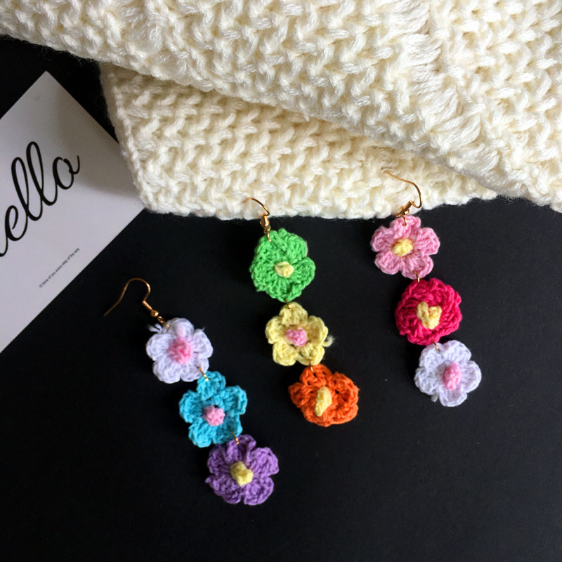 1 Pair Simple Style Flower Yarn Handmade Handmade Women's Drop Earrings display picture 3