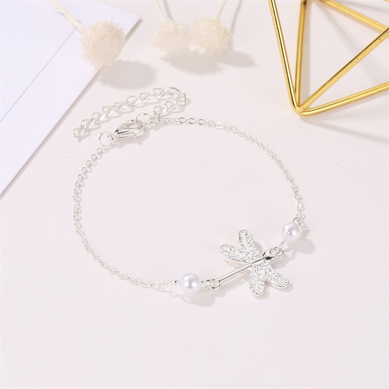 Small Dragonfly Anklet Lady Dragonfly Pearl Pendant Anklet Foot Jewelry Wholesale display picture 6