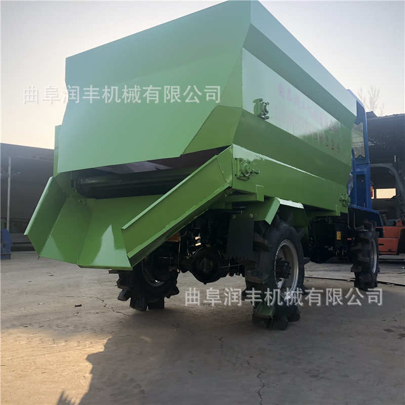 南平2.5立方电动撒料车 干草运送喂料车