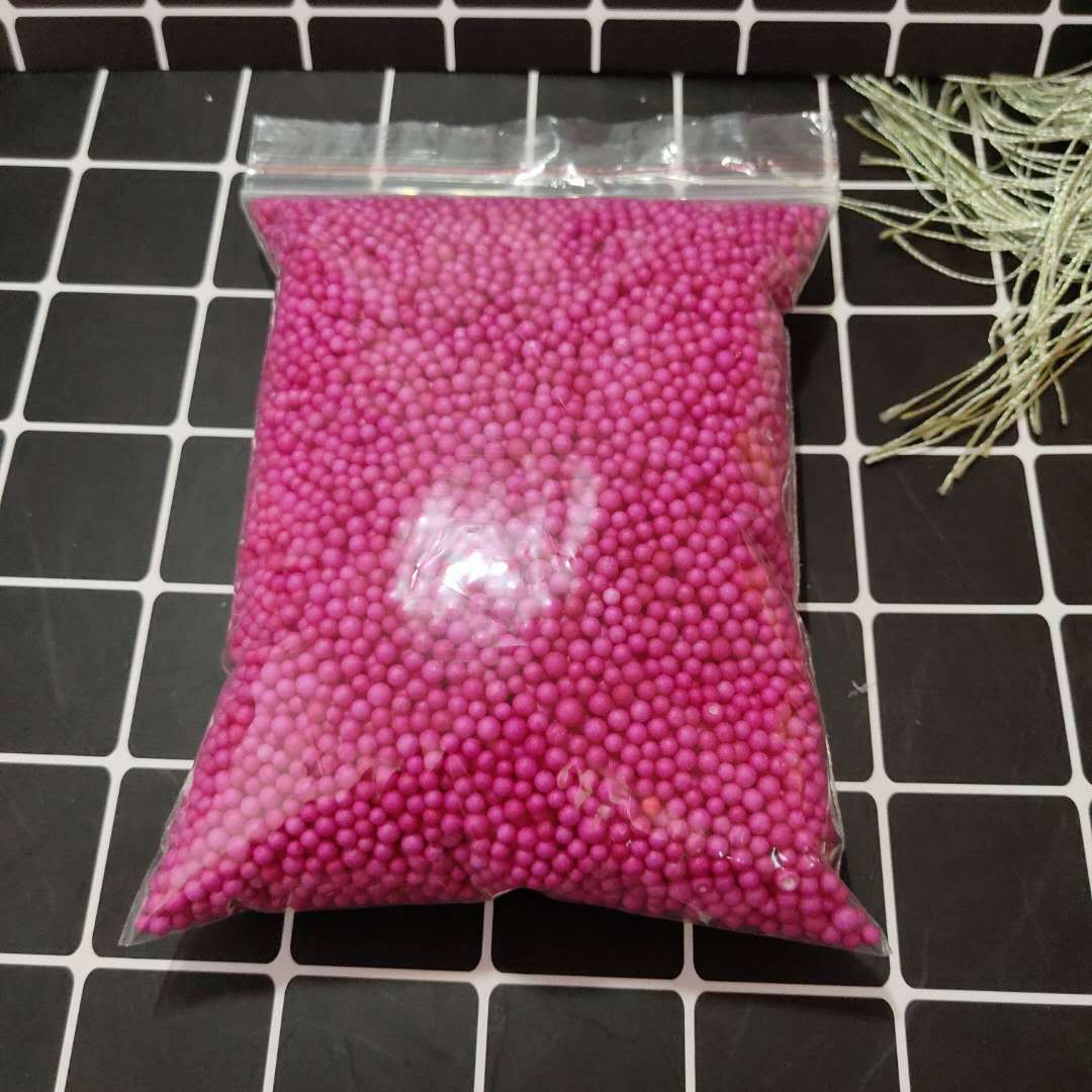 玫红色泡沫球