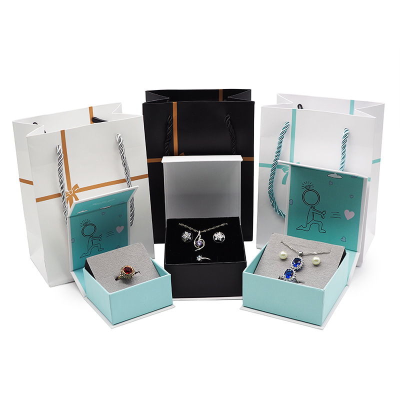 厂家现货批发翻盖磁铁包装盒加手提袋一套戒指盒/套装盒手提袋