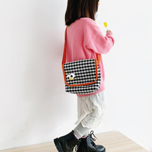 韓國版小格子眼睛凹造型裝飾兒童男女童單肩斜跨小布袋包包男女