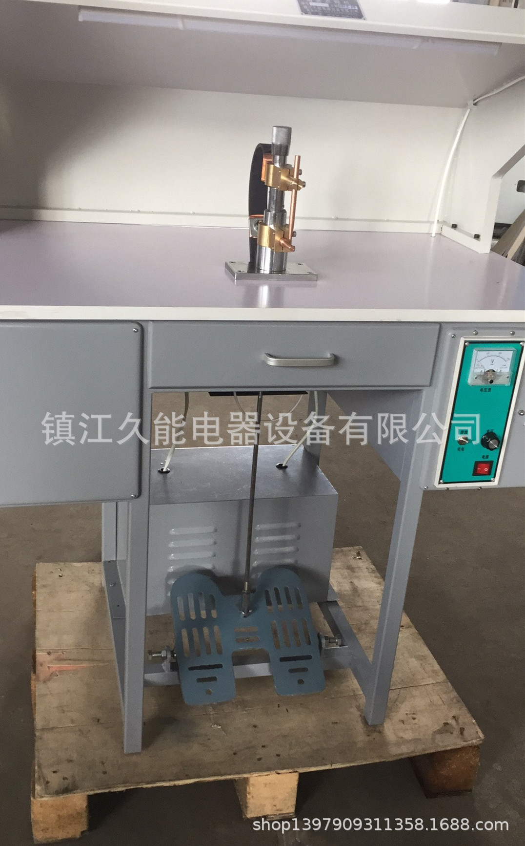 Dc600、Dc800型精密储能脚踏点焊机3