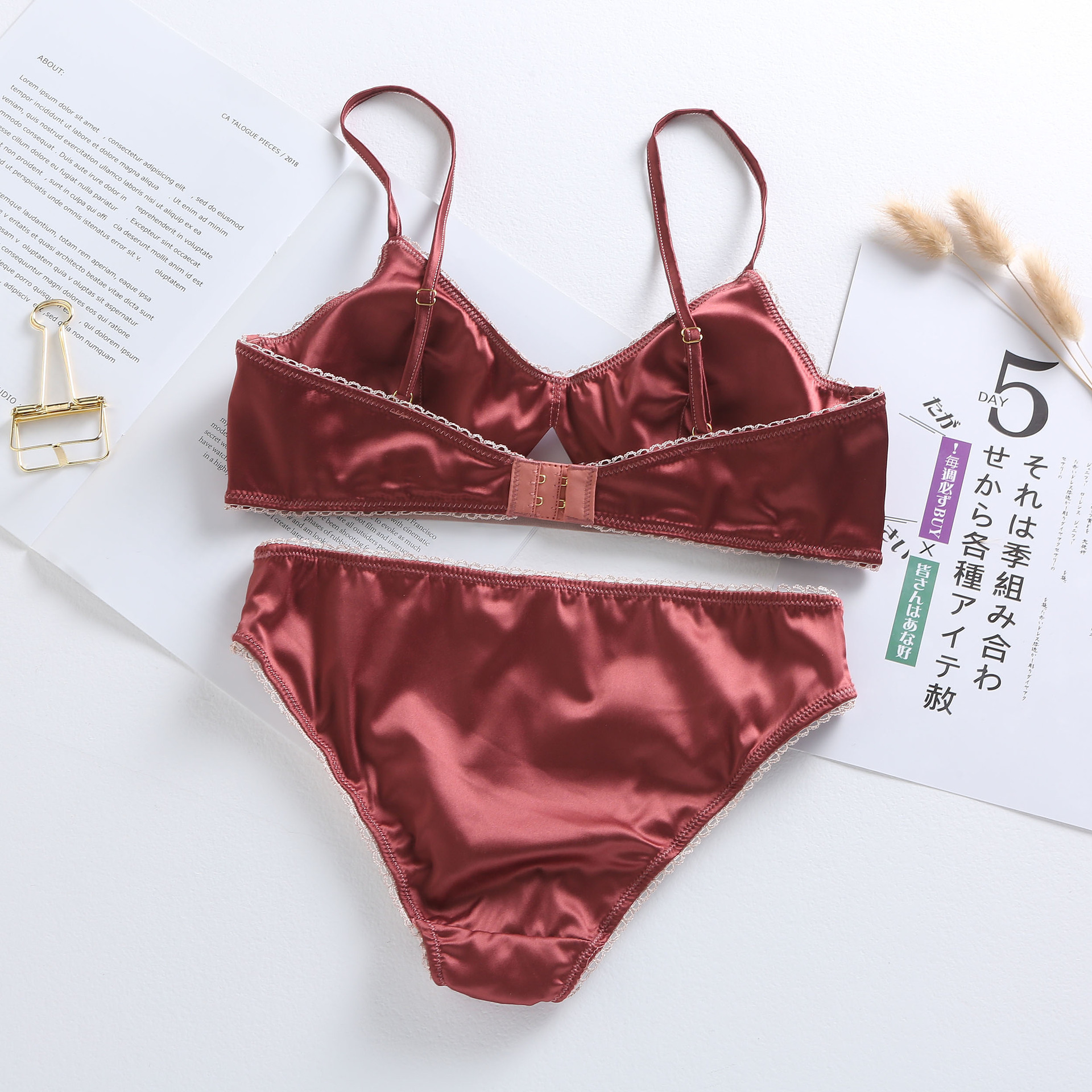 Six Rabbits Satin Comfortable Steel Ring Free Thin Cotton Cushion French Bralette Underwear Set for Women_voghion.com