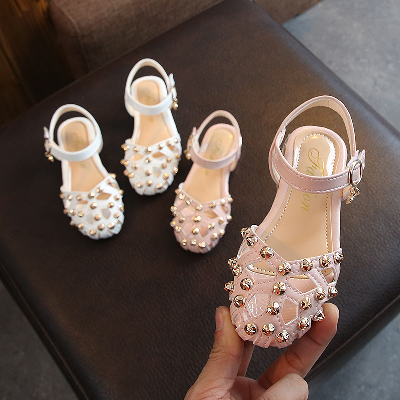 女童凉鞋2019新款夏季韩版包头中大码女孩公主鞋软底铆钉童鞋凉鞋|ms