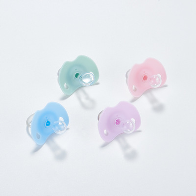 婴儿硅胶安抚奶嘴 带盖蝶形圆头扁头安睡奶嘴咬咬乐奶嘴厂家批发