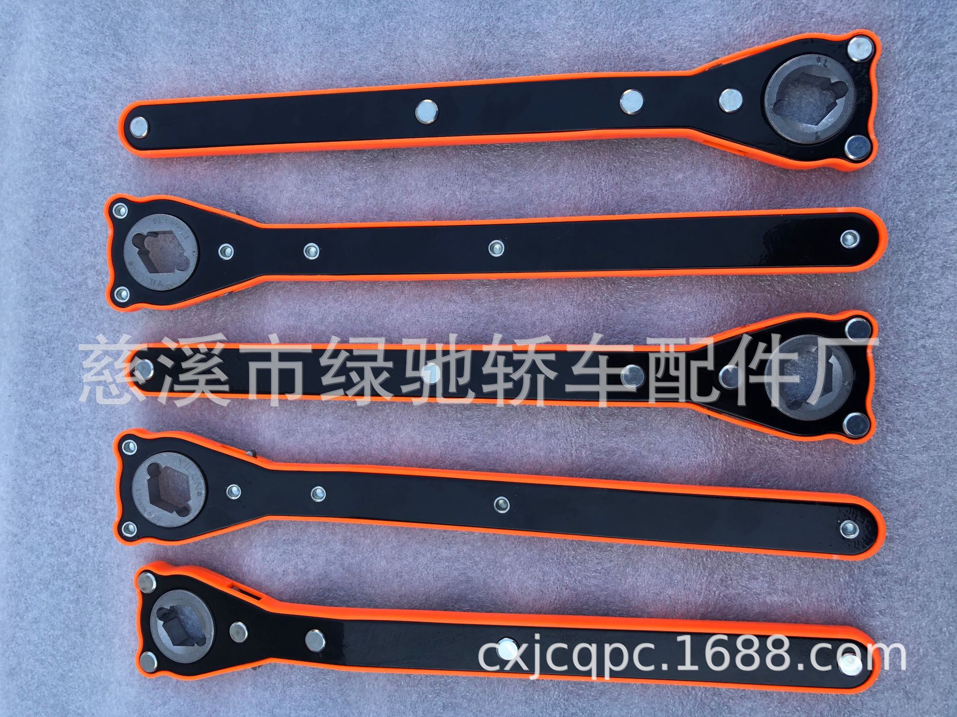 C0BF92C310E0747A54BF05BFC2B3FB