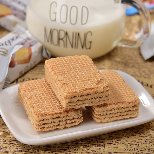 Imported Biscuits Russia Small Farmhouse Milk Can Fresh Milk Snacks Leisure Food Wafer Biscuits 408g/Bag