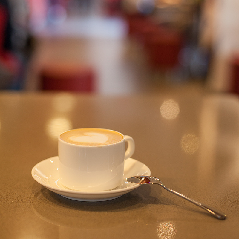 Tazas de cerámica creativas tazas de agua tazas de color sólido tazas de café clásicas cajas de regalo platos cucharas al por mayor