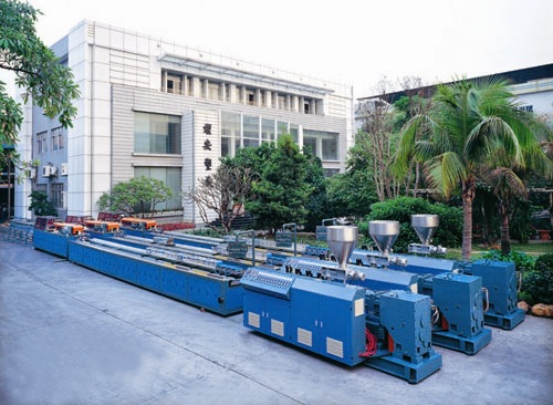 燿安定制锥形双螺杆异型材挤出机 异型材挤出设备 可按需求定制