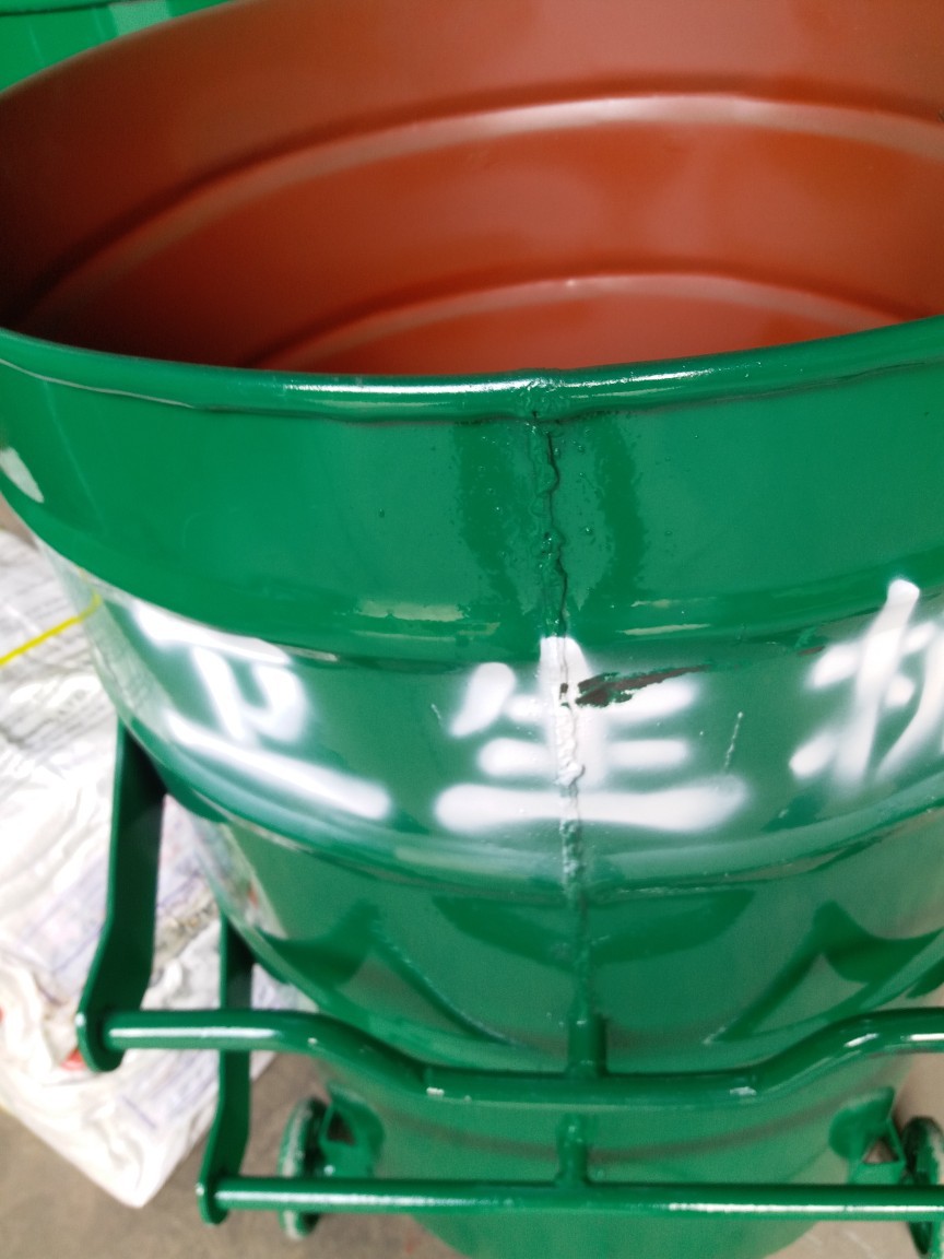 厂家直供户外环卫铁皮各类垃圾桶分类圆形挂车桶工业厨余泔水桶