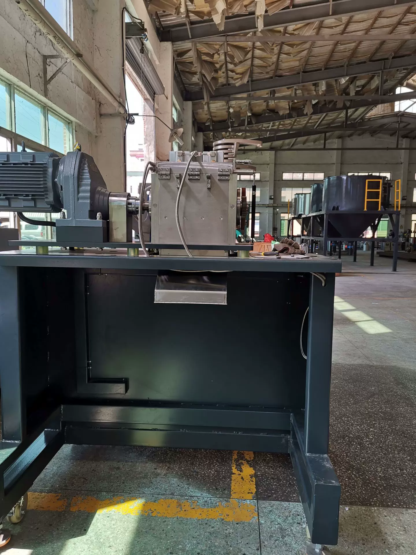 【东莞厂家】生产高性能塑料切粒机 拉条冷却塑料颗粒切粒机