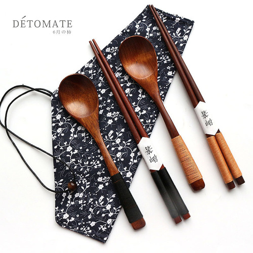 Manufacturer wholesale Japanese wooden spoons and chopsticks set Travel portable tableware Threaded tableware bag set