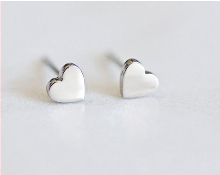 Heart-shaped Earrings Simple Stainless Steel Gold-plated Ladies Earrings 316l Accessories display picture 7