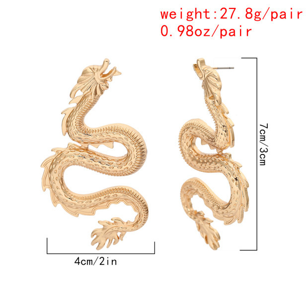 Europäischer Und Amerikanischer Grenz Überschreiten Der Schmuck All-match Kreative Herzförmige Mikro Eingelegte Ohrringe Weibliche Persönlichkeit Übertriebene Geometrische Zirkon Drachen Förmige Ohrringe display picture 4