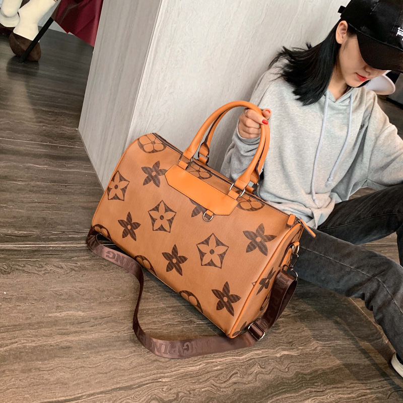 厂家定制旅行包 2019新款韩版印花旅行袋 pu防水健身瑜伽包女|ru