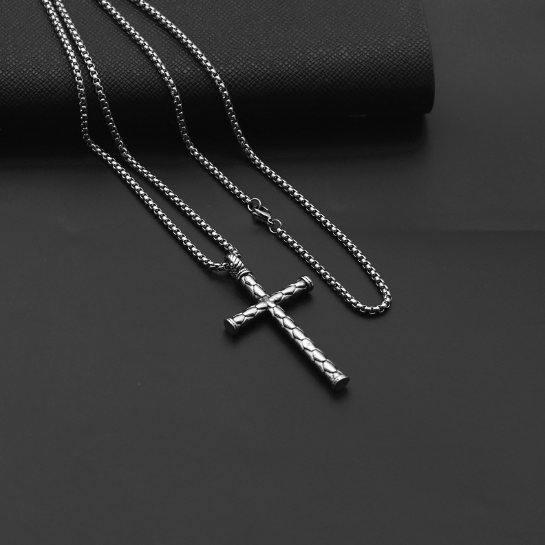 Hip-hop Cross Star Snake Stainless Steel Alloy Plating Pendant Necklace display picture 2