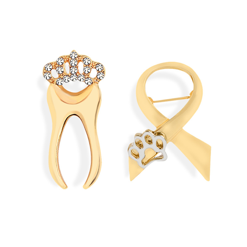 Creative Fashion Lapel Brooch Smile Teeth Corsage Women's Jewelry Gold and Silver All-match Shirt Bag Hat Breast Tag