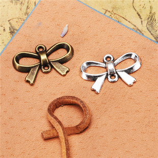DIY�Ʒ���22*14MM���¿׺����Y�p���Ͻ��B�Ӽ��Ʒ���XS1139