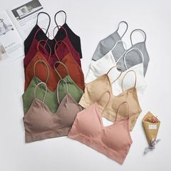 French-style bra with triangular cups, threaded strapless design, delicate off-shoulder style, made of pure cotton—perfect for sports wear while preventing wardrobe malfunctions, complete with built-in chest padding.