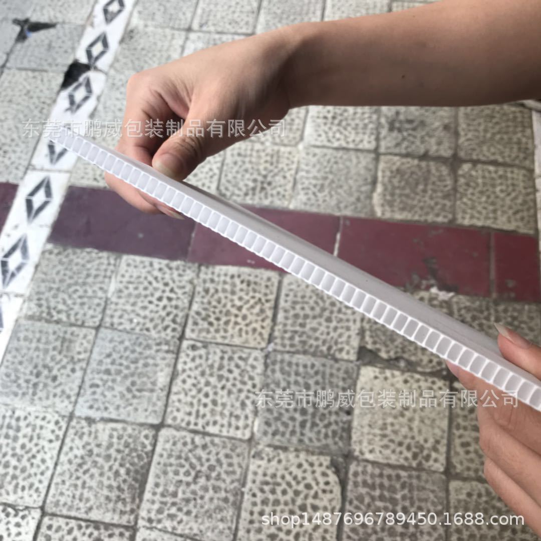 澳门香港塑料PP中空板 珠海透明瓦楞板2000*1000*2mm=180克中空板
