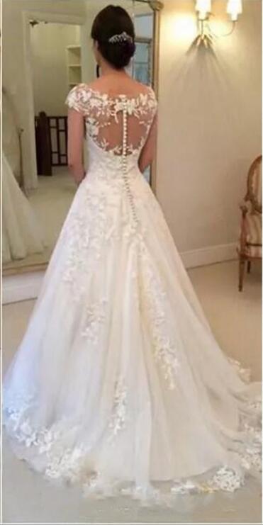 Customized foreign trade European and American wedding dress women 2019 new small tailed lace large fashion retro deep V bride