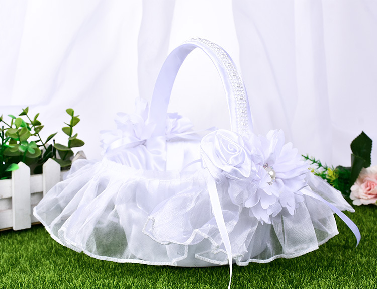 European and American creative wedding lace flower baskets, white bride flower girls scattering flowers, small flower baskets, wedding supplies wholesale detail image 12