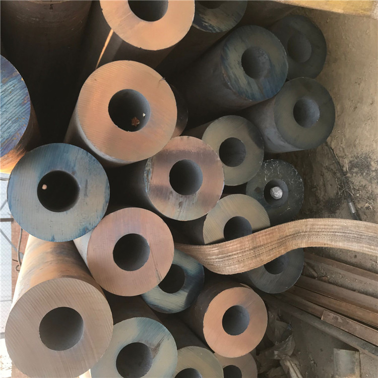 贵州45#厚壁无缝管 大口径厚壁无缝钢管 45CRMO钢管现货零售切割