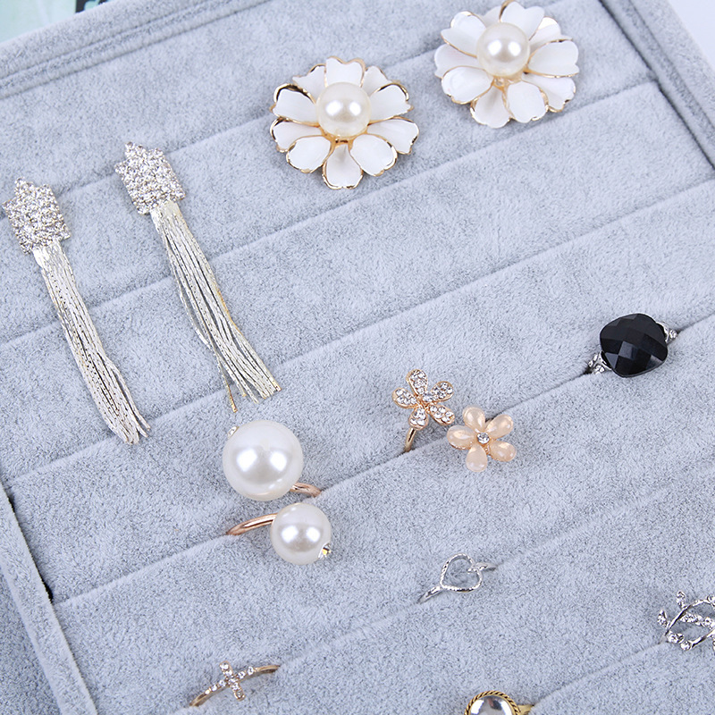 8864436897_143643904