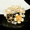 New product hollow flower ring shape exquisite brooch dress uniform fashion jewelry ladies wearing manufacturers direct sales