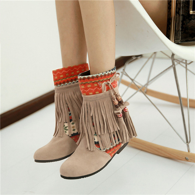 Autumn and winter new round head inside heightening short boots women’s Korean version sweet leisure fashion all-around 