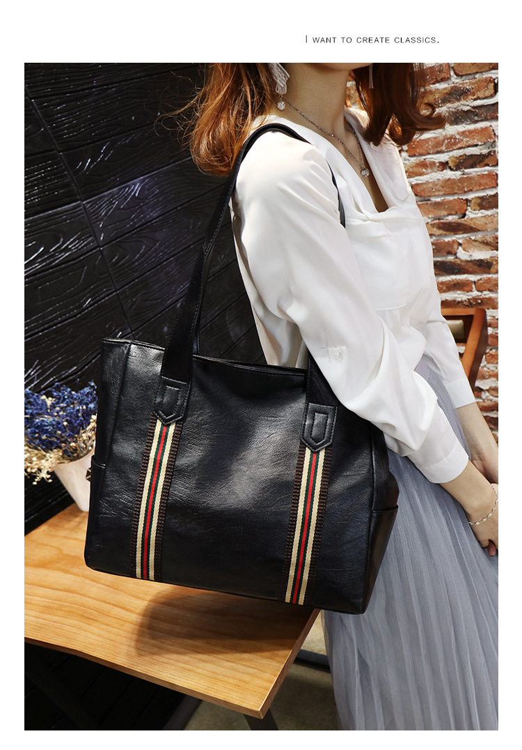 Women's Large All Seasons Pu Leather Solid Color Fashion Square Zipper Tote Bag display picture 1