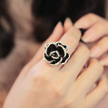 Nhà máy bán buôn Vòng hoa hồng đen đính kim cương thời trang Hàn Quốc cá tính vòng cổ điển rhinestone nữ Vòng tay