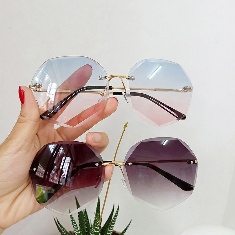 Polygon Trimmed Metal Frameless Copy Sunglasses Women's Marine Film Uv Protection New Sunglasses Wholesale Nihaojewelry display picture 9
