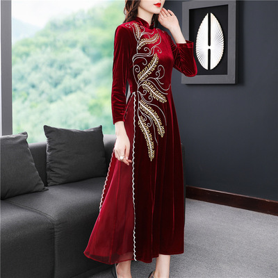 30287中国风改良旗袍喜庆礼服收腰中长款丝绒连衣裙