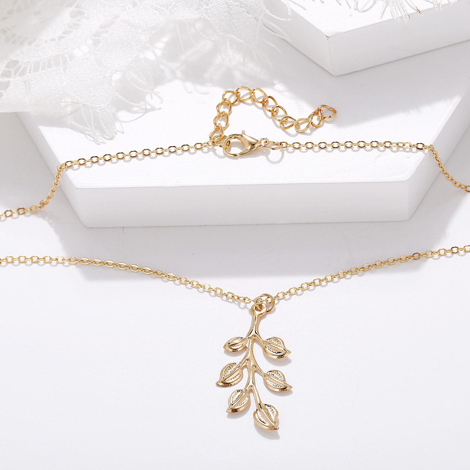 New leaf pendant long necklace clavicle chain