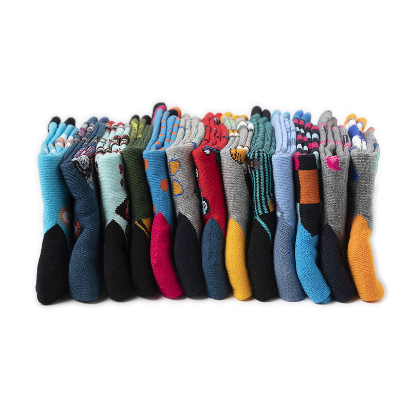 65g Weight Socks Classification Socks Lingerie Type Cotton (more than 50%) Fabric Type A Pair Quantity Casual, Daily Occasion Animal, Color Block Pattern All Seasons Season Unisex Gender Cute Style A Pair Cute Unisex Animal Color Block Cotton (more Than 50%) Crew Socks 7