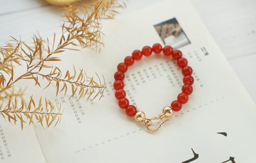 Fashion Retro Style Beaded Agate Bracelet Wholesale Ladies China Red Ethnic Style Red Agate Bracelet display picture 3