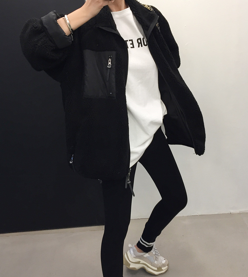 Women's Lamb Wool Coat With Pocket Detail And Stand Collar_voghion.com