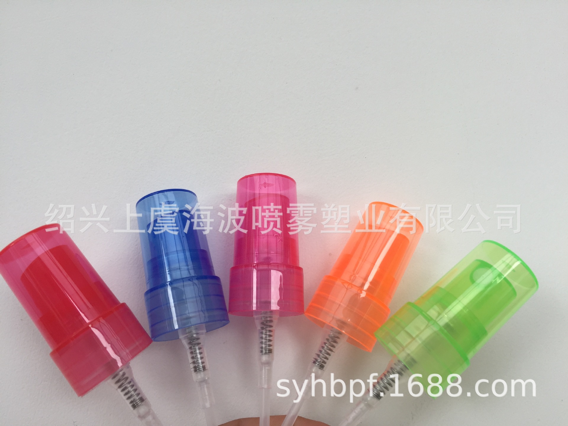 供应塑料喷头，喷雾头，塑料瓶，香水笔，喷雾笔