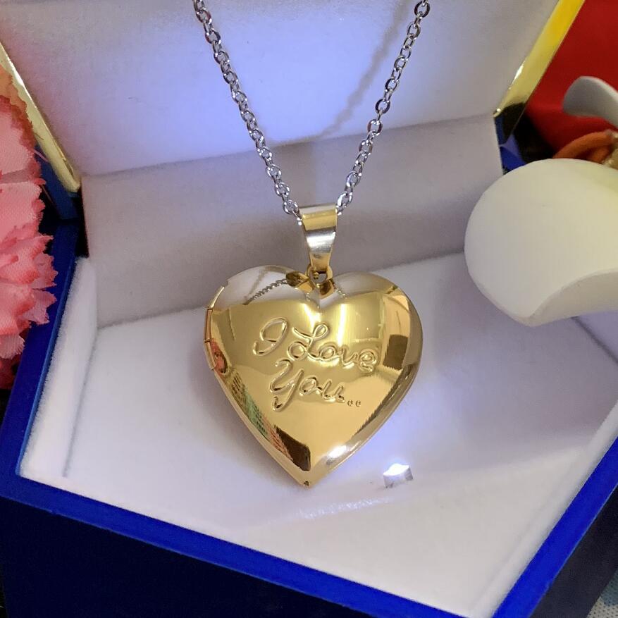 Fashion Retro Stainless Steel Heart-shaped Photo Box Chain Wholesale Nihaojewelry display picture 1