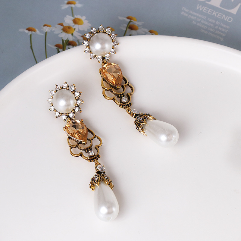 Fashion Gold-plated Retro Earrings Pearl Drop Earrings Wholesale display picture 3