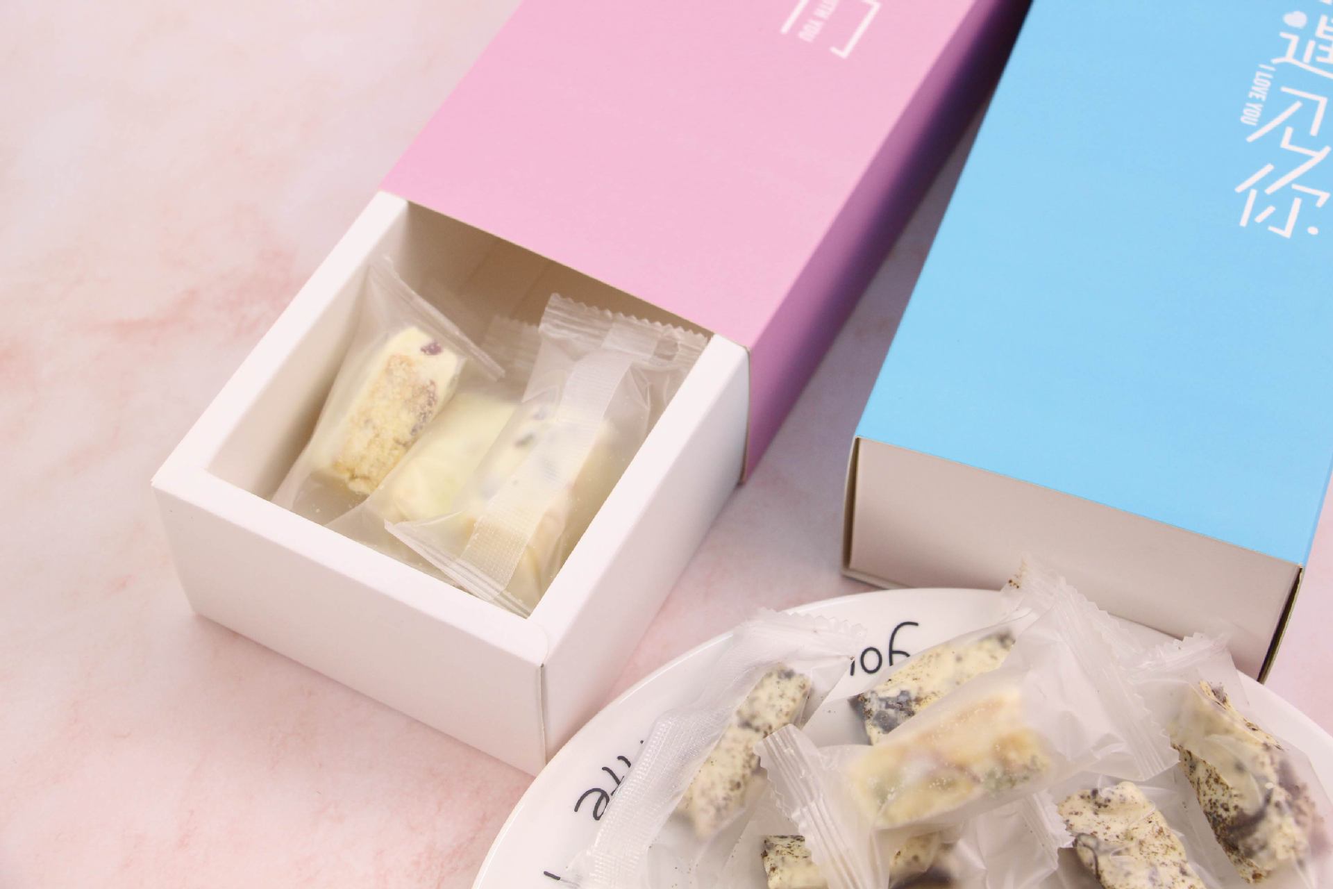 9686233883_1885657936