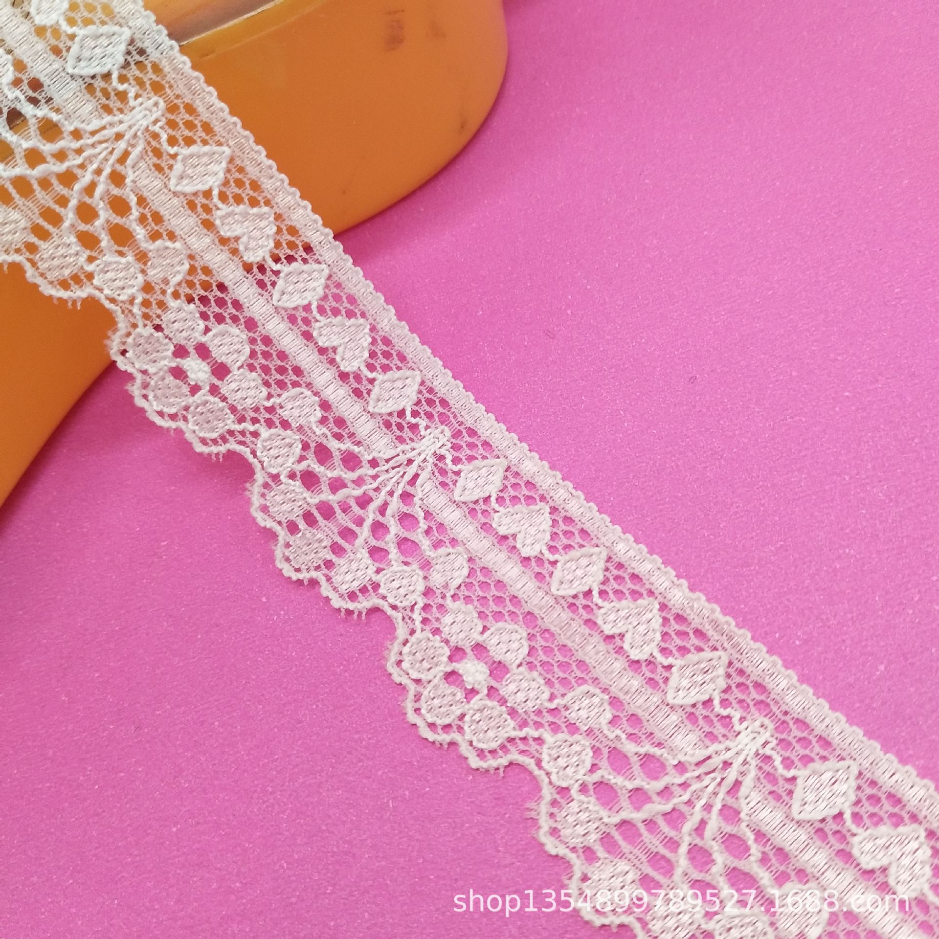 厂家现货批发2.8cm新款贾卡弹力蕾丝花边专业各种新款开发