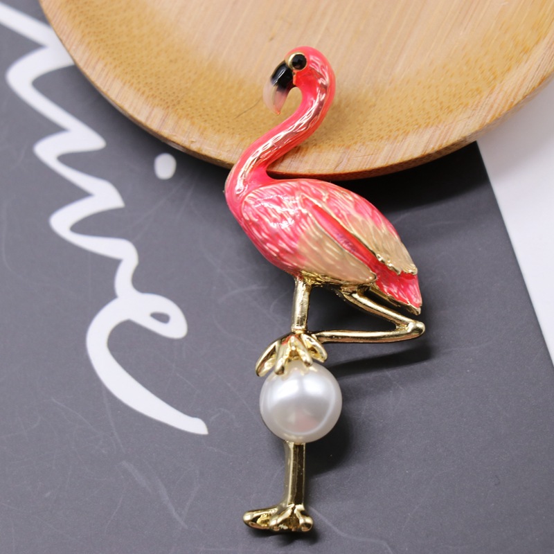 Pink Flamingo Brooch High-grade Sen Brooch Female Simple Student Brooch display picture 7