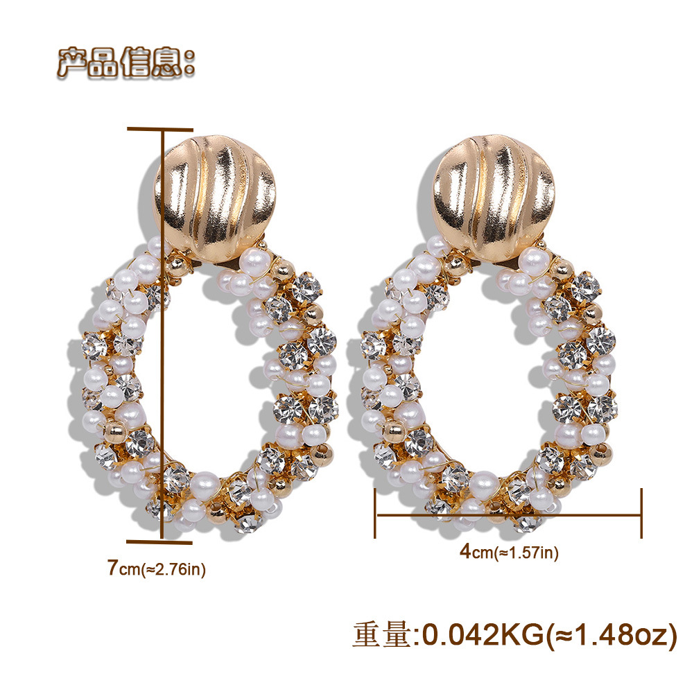Alloy Diamond Pearl Beaded Earrings Atmospheric Oval Earrings Accessories display picture 1