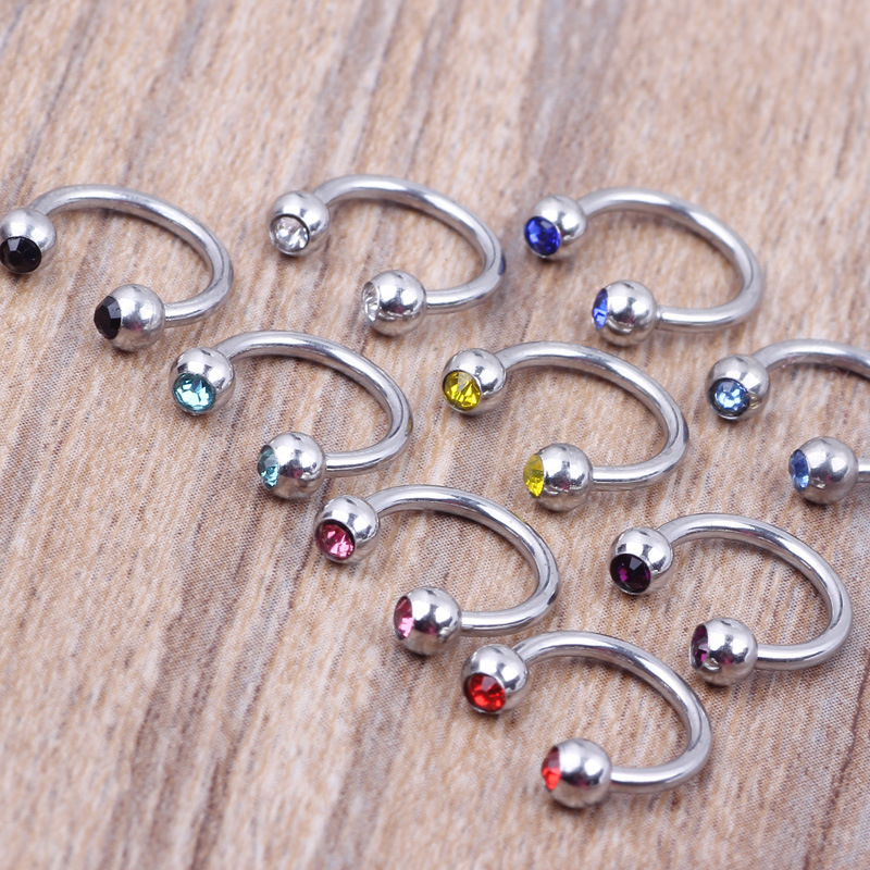 Pointed titanium steel lip stud product view