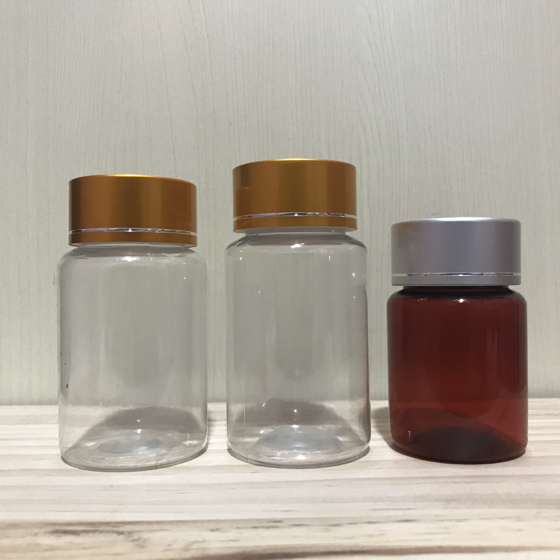 批发 高档80ml克透明塑料瓶 固体瓶 鱼饵瓶 茶色包装瓶 金属盖